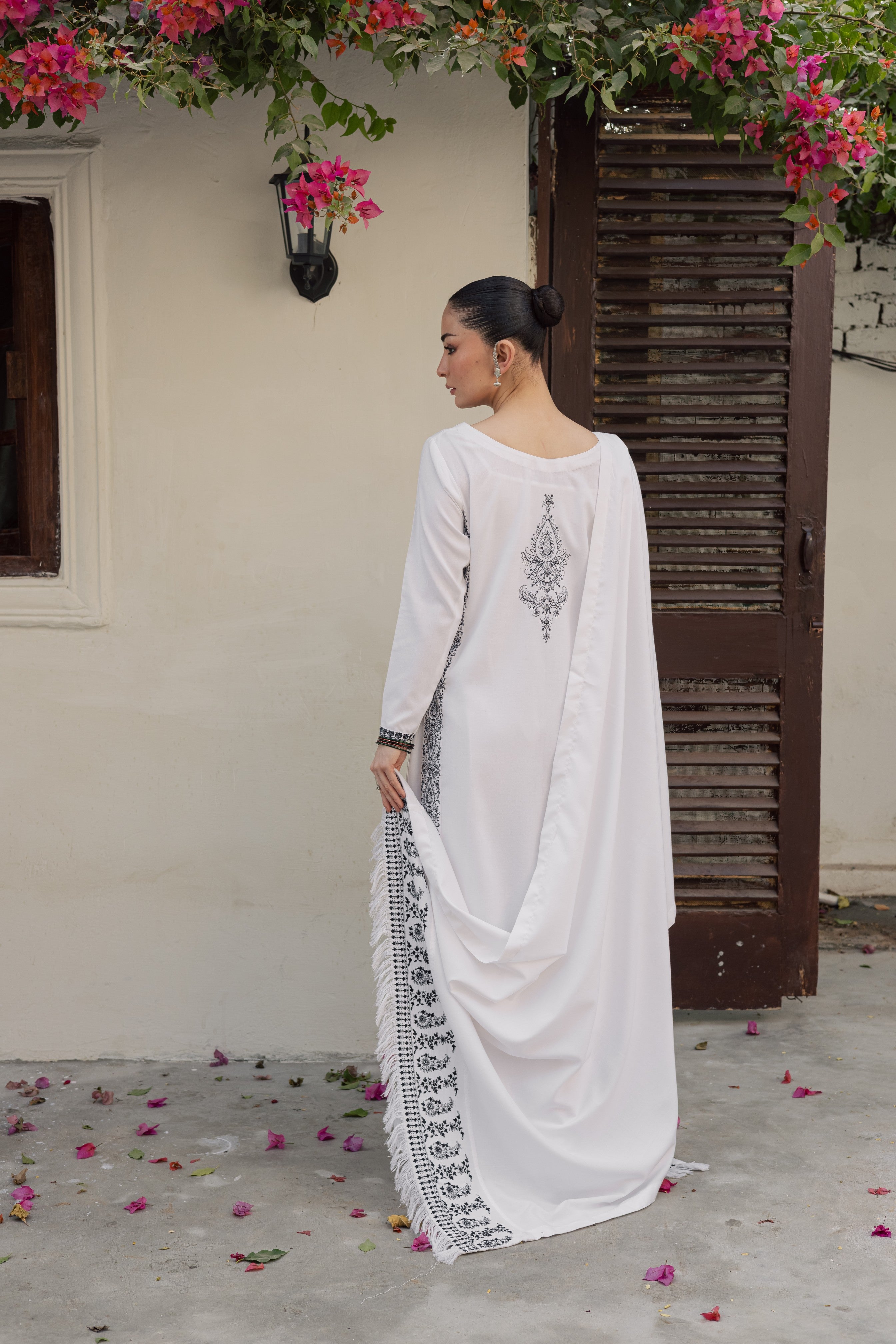 White Embroidered w Shawl