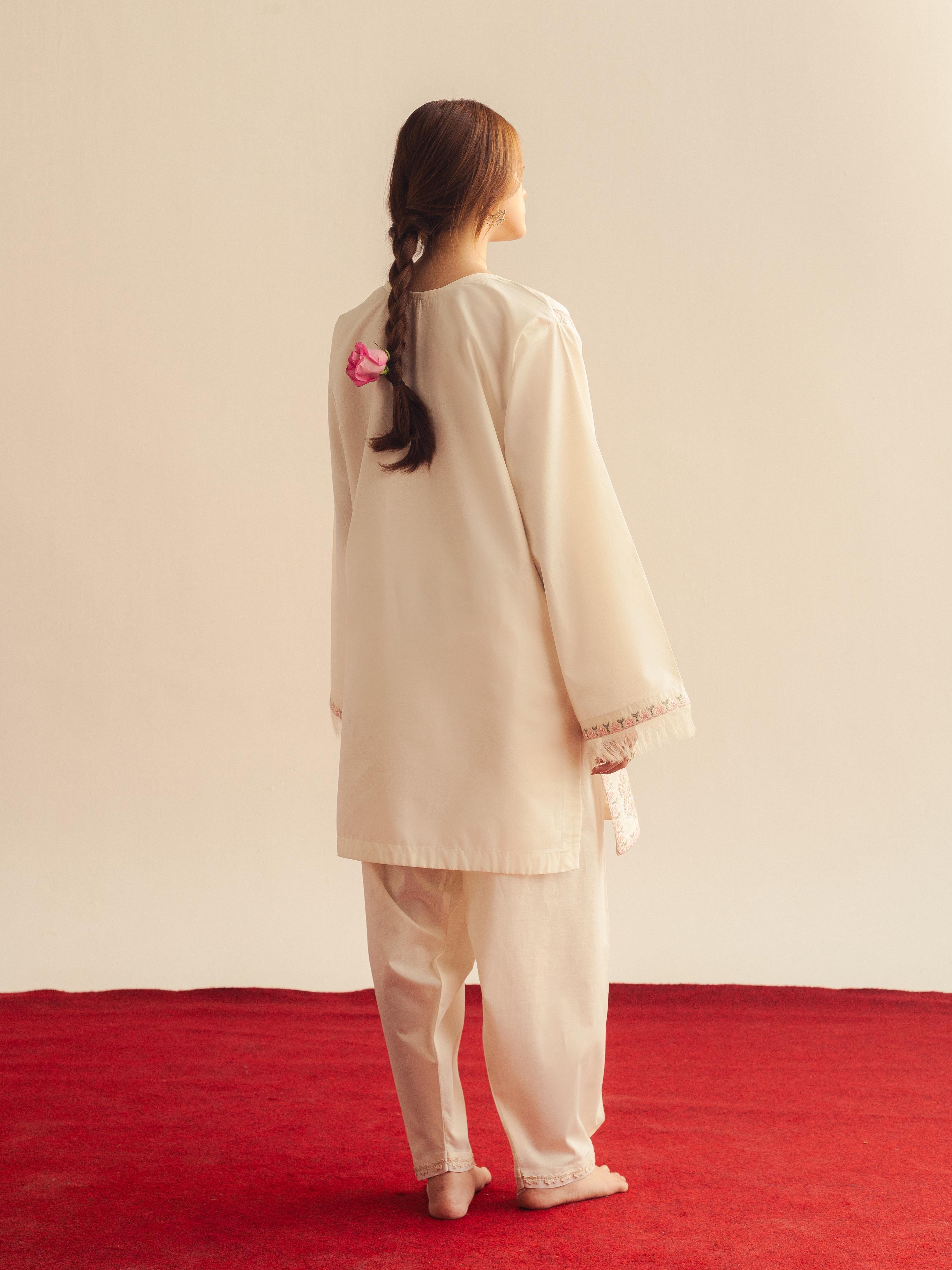 Ivory set with pastel embroidery