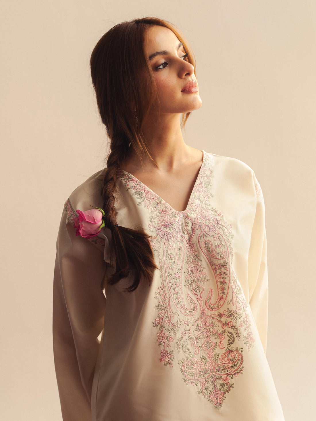 Ivory set with pastel embroidery