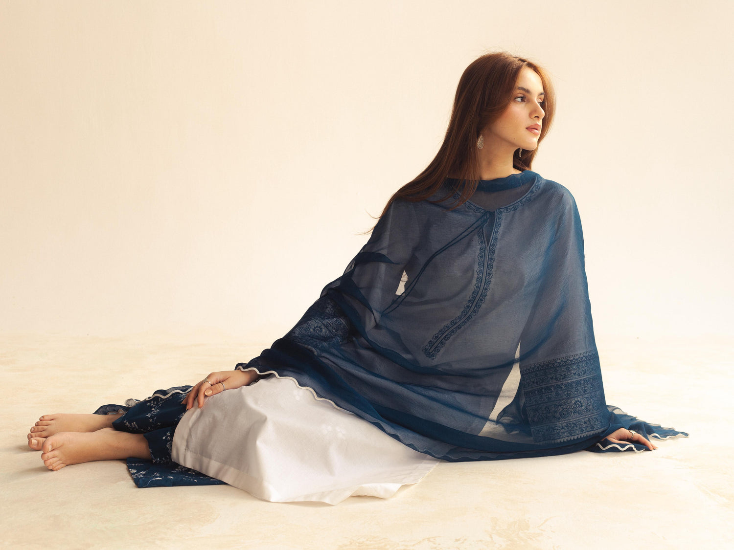 lookbook image shop_this_look_AVdw3f