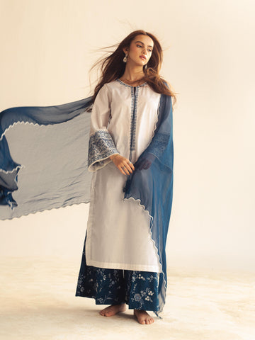 White And Navy Blue Set